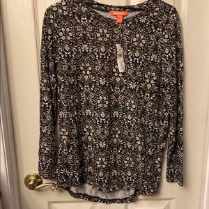 Joe Fresh Gray and Black long sleeve medium tee.